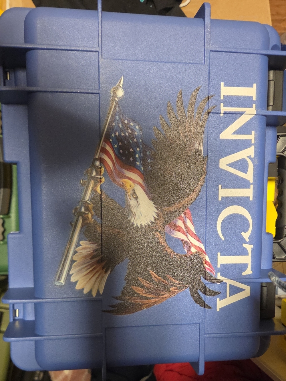 Invicta Blue Patriotic Eagle Wall Art 8 Slot Watch Case